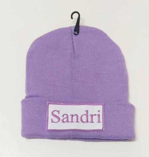 gorros tejidos con apliques bordados personalizados - Imagen 6