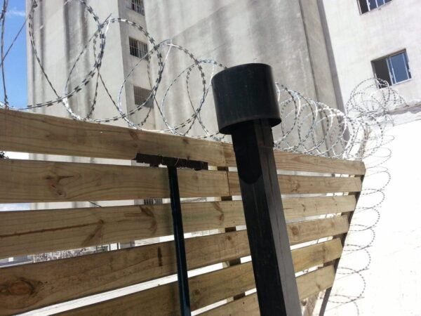 Colocación de concertina con materiales incluidos - Imagen 15