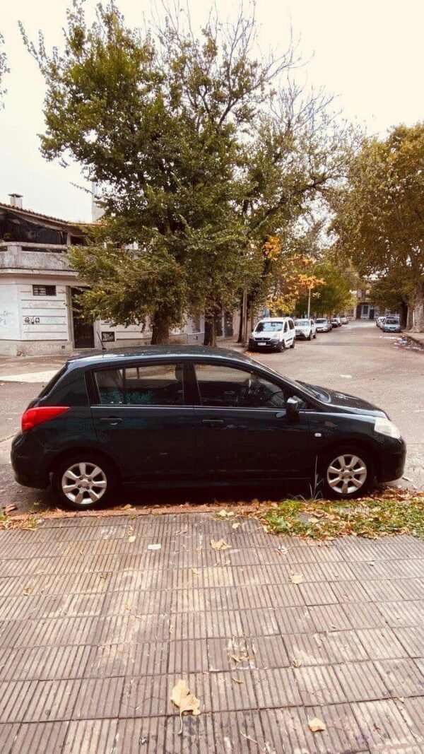 Nissan Tiida 1.8 Premium Mt - Imagen 6