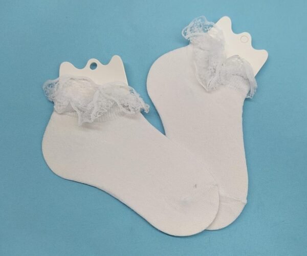 Medias de puntilla para niñas