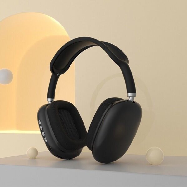 Auriculares gamer inalámbricos P9 Plus negro con luz negro