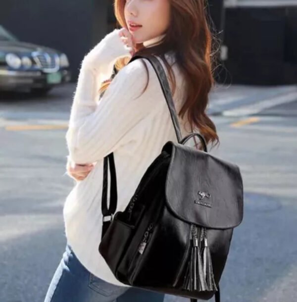 Mochila Mujer Dama Moderna Urbana Importada Eco Cuero Negra - Imagen 2