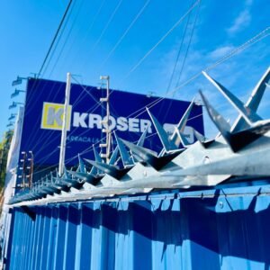 Instalación de pinchos de seguridad